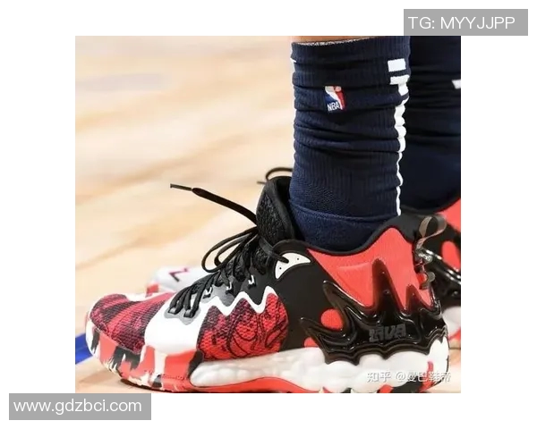 足球球星一周上脚球鞋盘点：从经典到创新，明星脚下的战靴选择解析